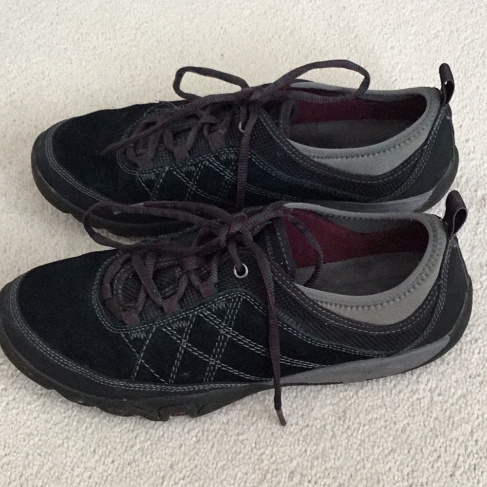 Merrell shoes - Picture 2 of 4